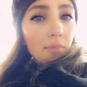 Meet your Posher, Juliene